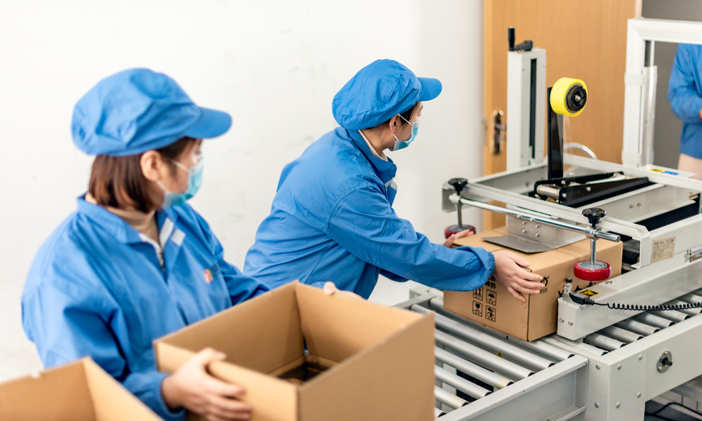 Packing assembly room